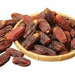 Rabbi Dates is kind of dates which are soft, dark brown in color and long in size. Usage: Used Pitted or Unpitted For Direct Consumption and/or Pitted For Industrial Consumption.